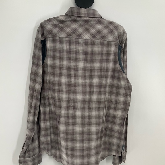 Under Armor Men’s Flannel Button Down Shirt Size Large - Picture 3 of 3